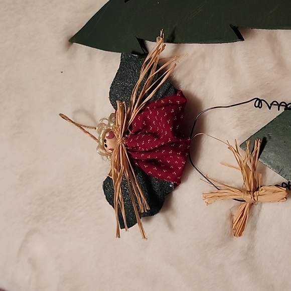 VINTAGE  CHRISTMAS ORNAMENTS 🎄 ✨️  ( 6 PIECE  TOTAL  ) - Picture 2 of 7